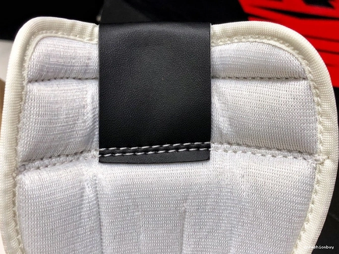 Air Year 1 of the Retro High Jordan Rookie 555088-700 OG 0831